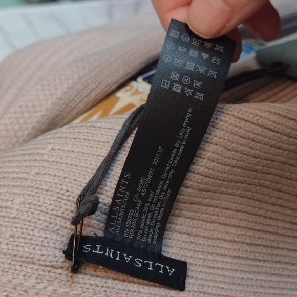 All SAINTS - women's  blush rib mix scarf - Picture 4 of 7